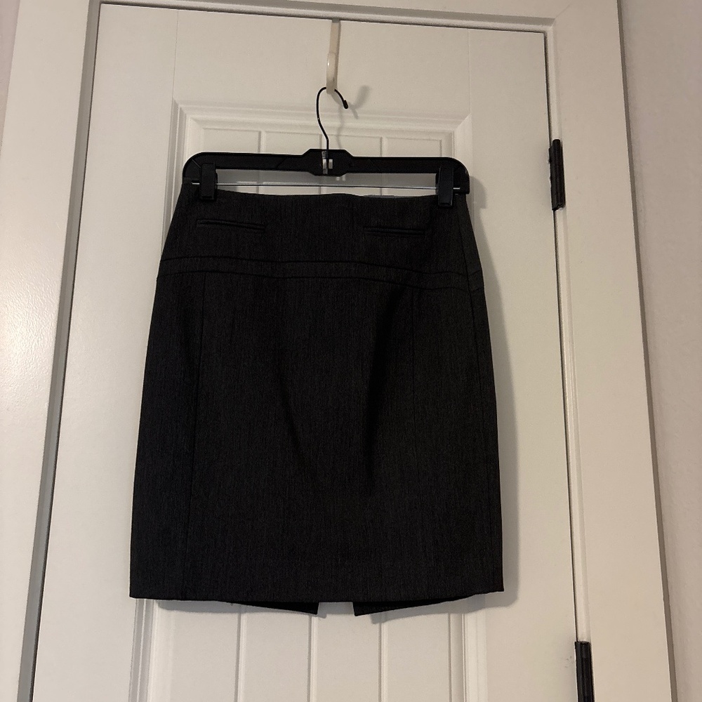 Express straight skirt